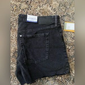 H&M 90’s BOYFRIEND Low Rise Shorts NWT